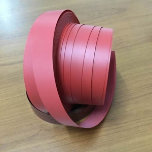 Röd solid PVC-kantband för ishallsbarriärer