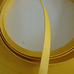 Bandă de margine din PVC solid galben pentru cutii de jucării